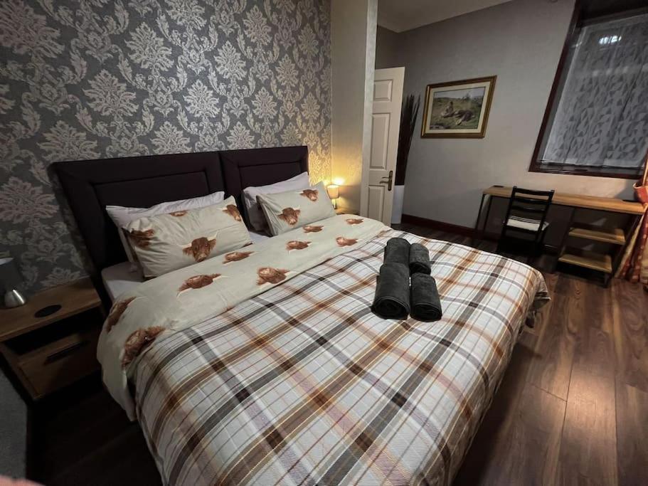The Nook Crieff - Central 2-Bed With Garden :) Exterior photo